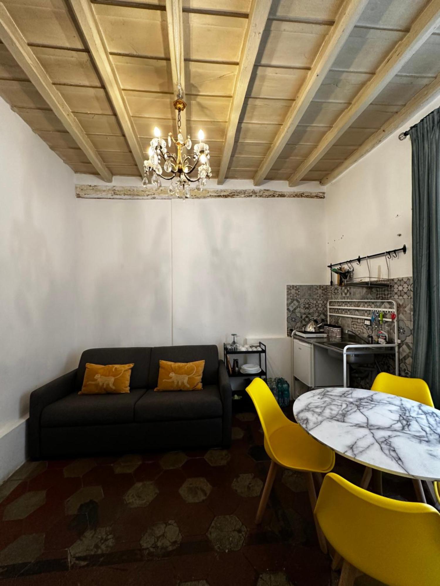 Sant'Elena Retreat Apartment โรม ภายนอก รูปภาพ