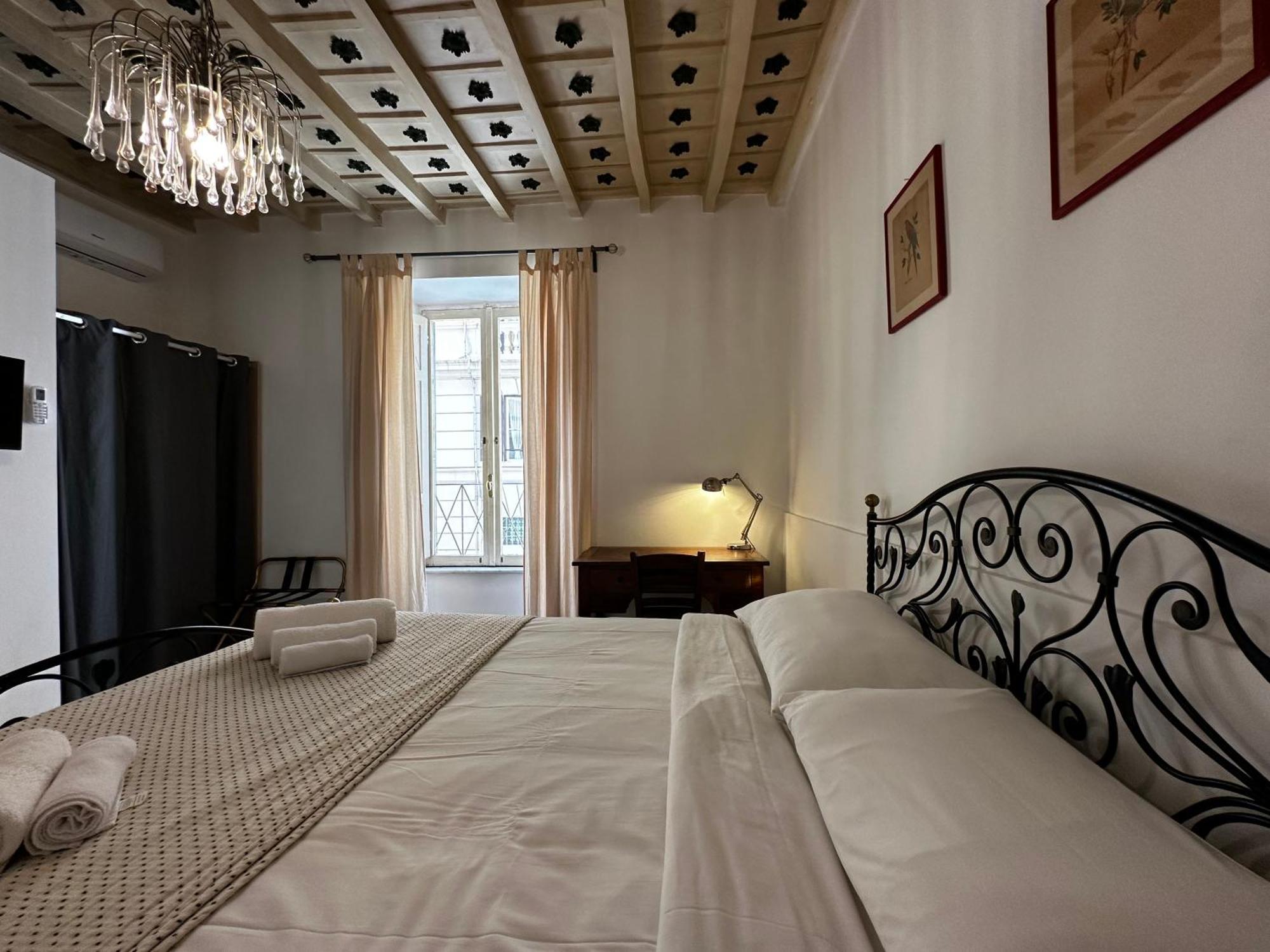 Sant'Elena Retreat Apartment โรม ภายนอก รูปภาพ